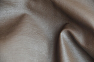 棕色柔软皮革纹理特写