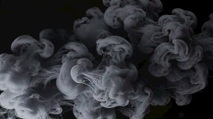 烟雾缭绕景象