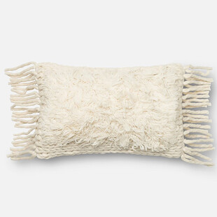 米白色流苏装饰抱枕