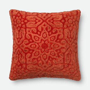 红色花纹装饰抱枕