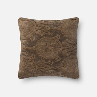棕色花纹抱枕