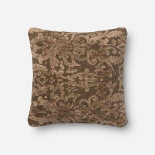 棕色花纹抱枕
