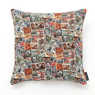 多彩拼贴风抱枕