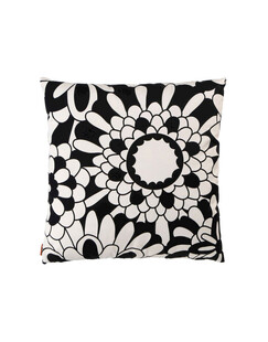 黑白花卉图案抱枕