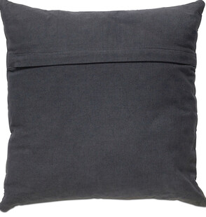 深灰色简约方形抱枕