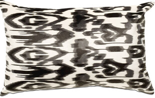 黑白几何图案装饰抱枕