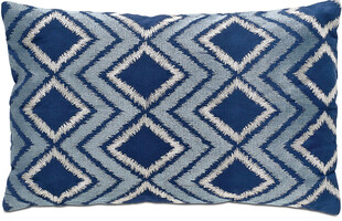 蓝白几何图案抱枕
