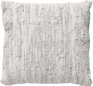 浅灰色纹理抱枕