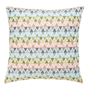 几何图案彩色抱枕