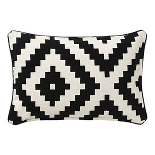 黑白几何图案抱枕