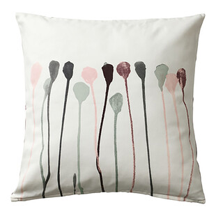 简约心形图案抱枕