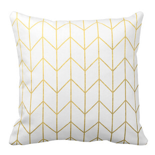 几何线条图案白色抱枕