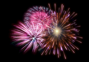 绚丽烟花绽放夜空