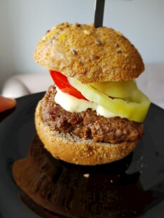 美味牛肉汉堡
