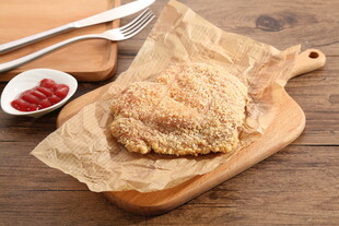 香酥炸鸡排配酱料