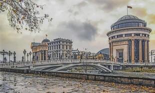欧式河畔建筑景观