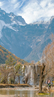 山水间的秀丽自然景致