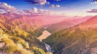 壮丽山谷日出美景