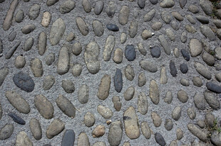 鹅卵石铺就的地面纹理