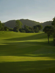 美丽高尔夫球场风光