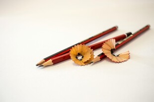 铅笔与卷笔刀的组合