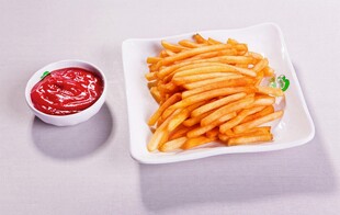 美味薯条配番茄酱