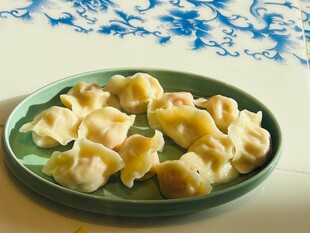 盘中美味饺子