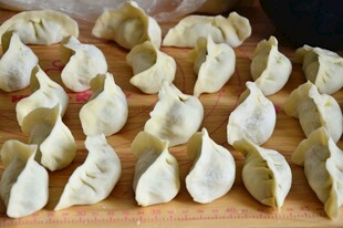 手工包制的美味饺子