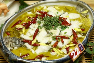 美味酸菜鱼香诱人
