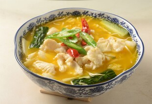 美味金汤鸡肉蔬菜汤
