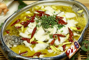 美味酸菜鱼鲜香诱人