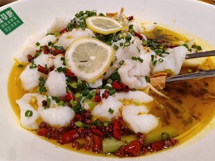 柠檬酸菜鱼片美食特写
