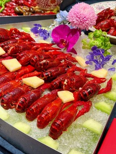 美味小龙虾摆盘展示