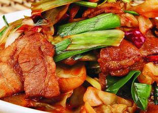 美味炒牛肉配时蔬