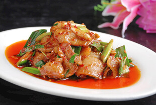 香辣美味炒回锅肉