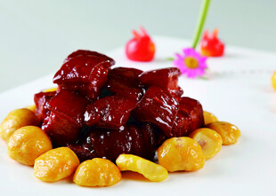 板栗红烧肉