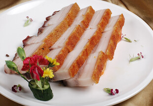 美味切片五花肉摆盘精致