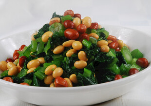 凉拌菠菜花生米