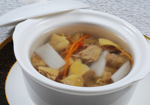 滋补食材炖盅