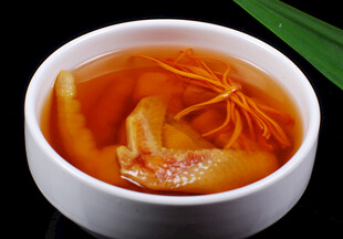 虫草花炖鸡汤