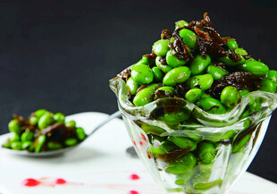 凉拌蚕豆木耳清爽小菜