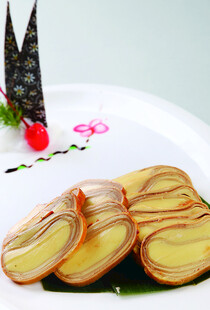 美味鸡蛋卷摆盘精致