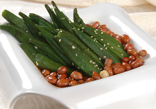 芝麻坚果拌秋葵
