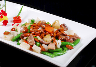 美味蔬菜炒肉丁
