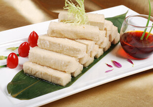 香嫩炸鲜奶配蘸料