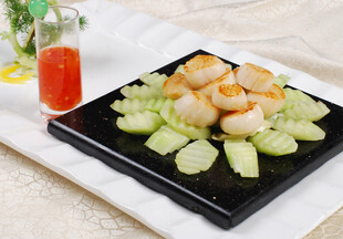 黄瓜配鲜贝