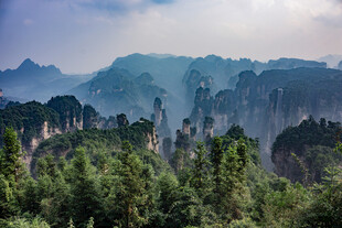 奇峰异景