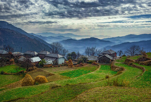 山间村落美景