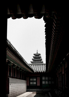 古建庭院中的楼阁景致