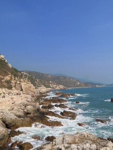 海岸风光 海浪拍击岩石